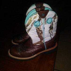 Ariat True Timber Cambo boots